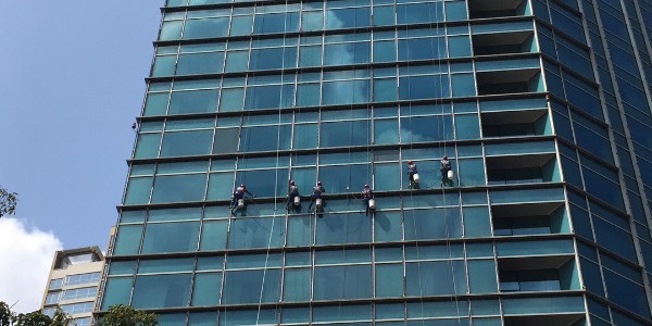 外墙清洗高空坠落怎么办？教你紧急抢救措施