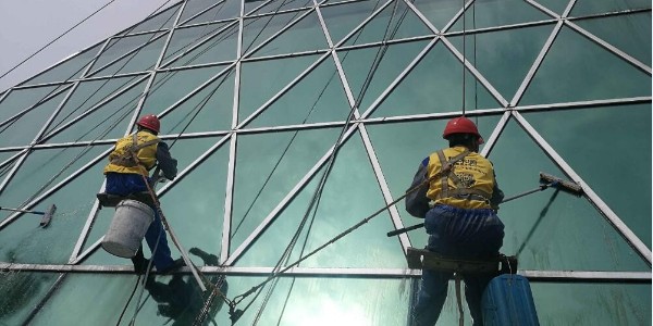 外墙清洗开荒怎么办？这几点注意事项极其重要