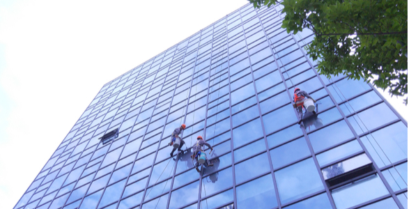 外墙清洗，我们与高温抗衡!!!
