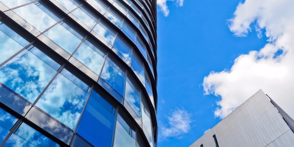 惊呆了！外墙玻璃清洗和安检竟一样重要